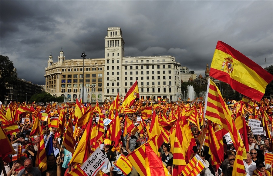 مغاربة إسبانيا يحتفلون باليوم الوطني في مدريد